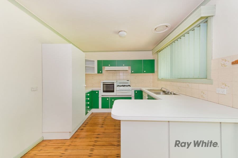 7 Hurley Street, Melton VIC 3337, Melton - Thumbnail 2
