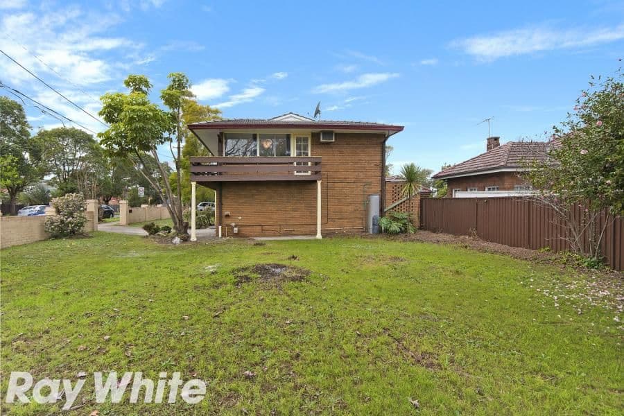 22 Dorothy Street, Silkstone QLD 4304, Silkstone - Thumbnail 4