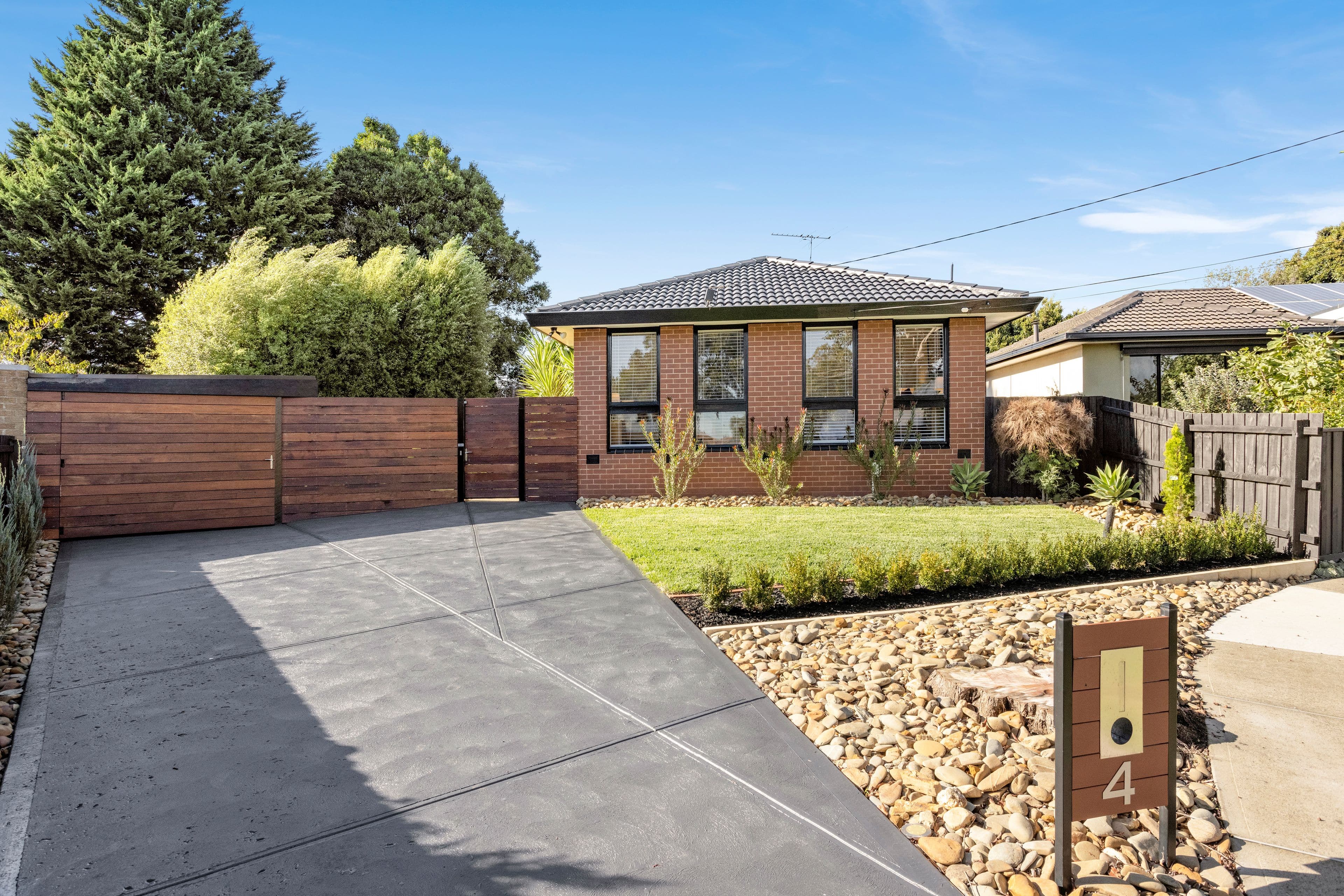 4 Napier Court, Frankston VIC 3199, Frankston - Image 1