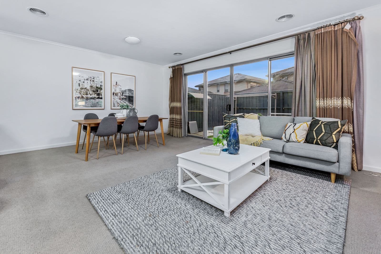 11 Newcastle Drive, Mulgrave VIC 3170, Mulgrave - Thumbnail 2