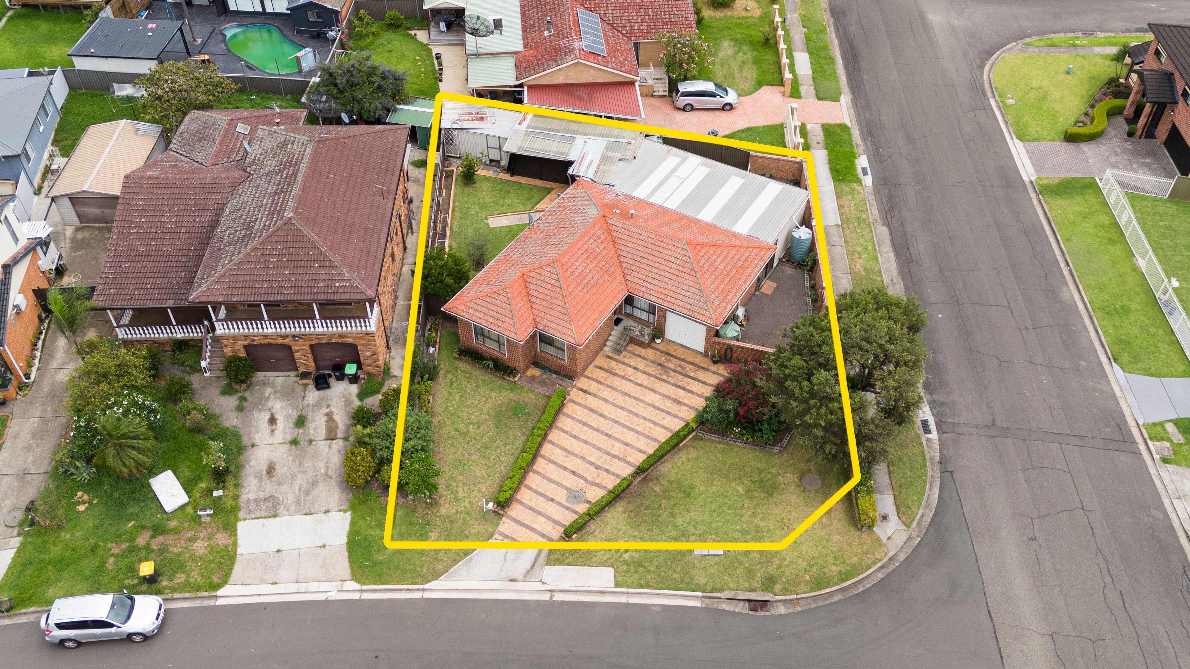 1 Gove Avenue, Green Valley NSW 2168, Green Valley - Thumbnail 3