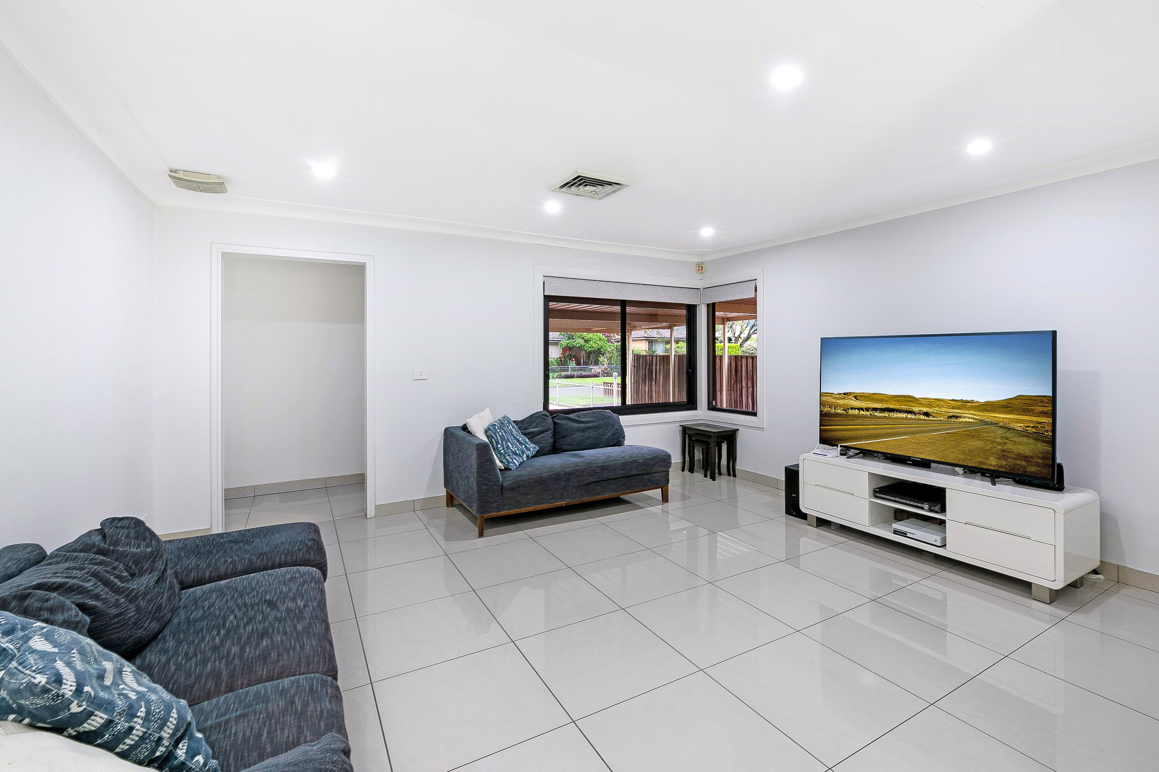 2 Lentara Court, Georges Hall NSW 2198, Georges Hall - Thumbnail 3