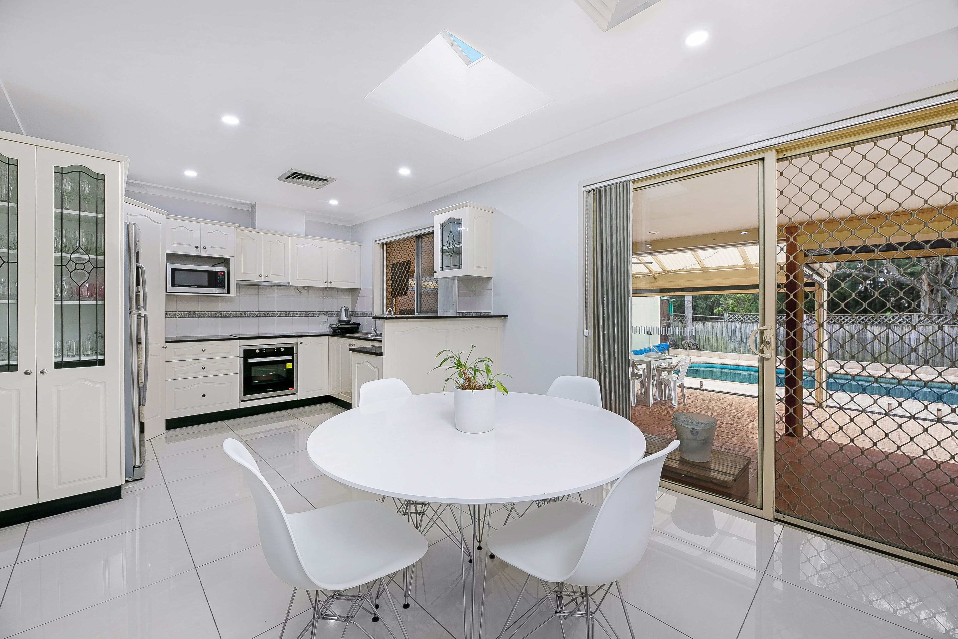 2 Lentara Court, Georges Hall NSW 2198, Georges Hall - Thumbnail 4
