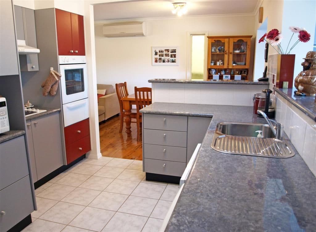 33 Hillcrest Avenue, TACOMA NSW 2259, Tacoma - Thumbnail 2