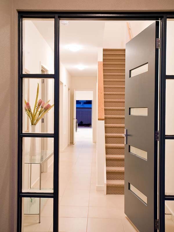 12 Lakeside Drive, EMERALD, Emerald - Thumbnail 4