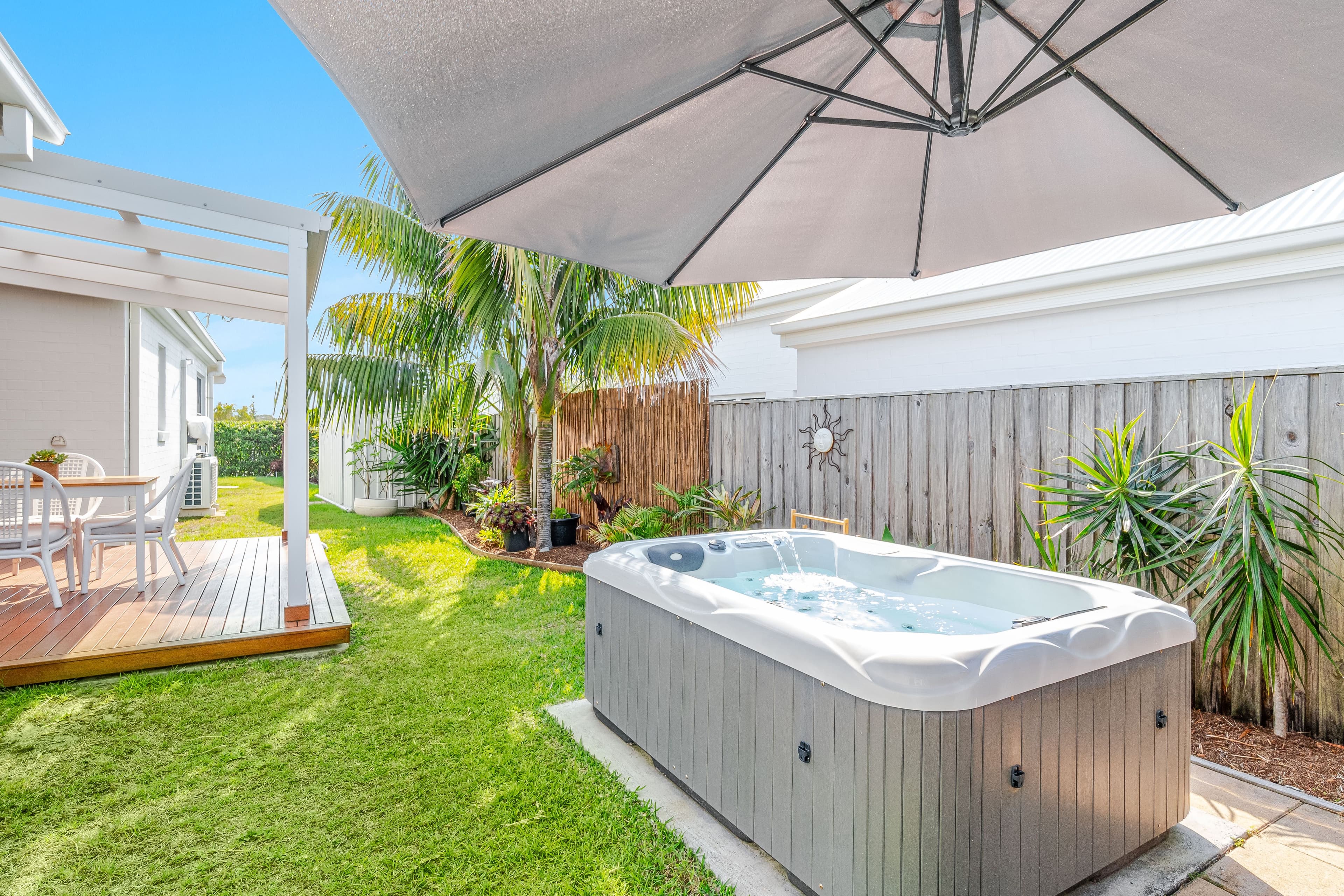77 The Drive, Yamba NSW 2464, Yamba - Thumbnail 2