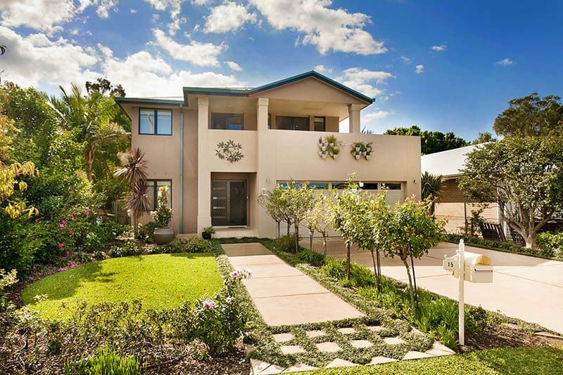 15 Newton Crescent, Oak Flats - Image 1