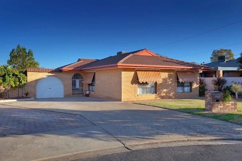 488 Laramee Drive, LAVINGTON NSW 2641, Lavington - Image 1