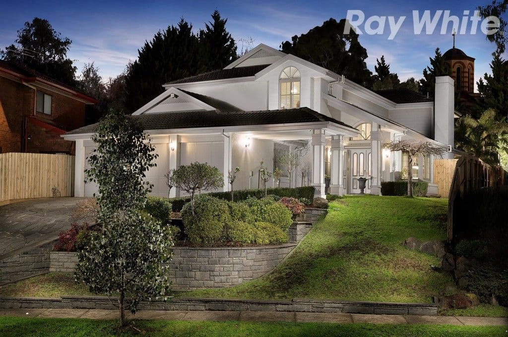 8 Sunrise Drive, Greensborough VIC 3088, Greensborough - Image 1