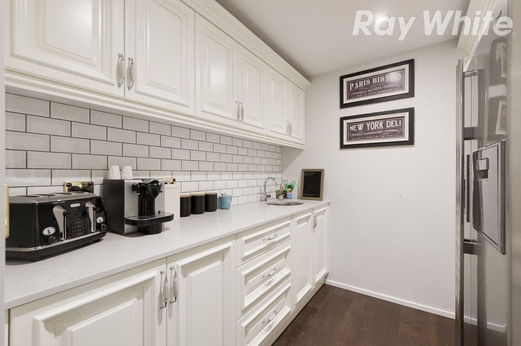8 Sunrise Drive, Greensborough VIC 3088, Greensborough - Thumbnail 6