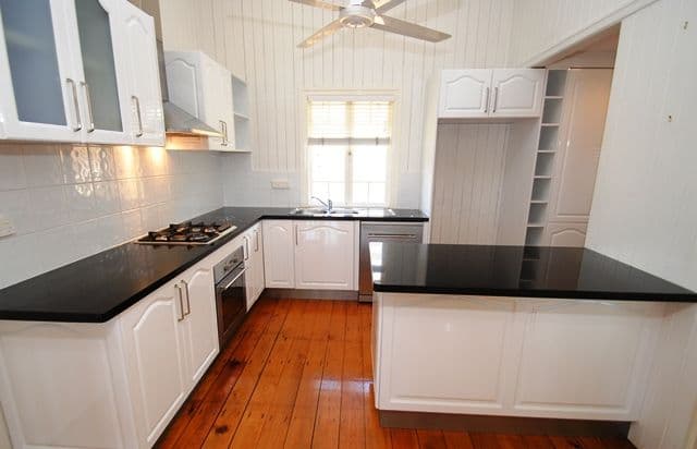 19 Calton Hill, GYMPIE QLD 4570, Gympie - Thumbnail 6