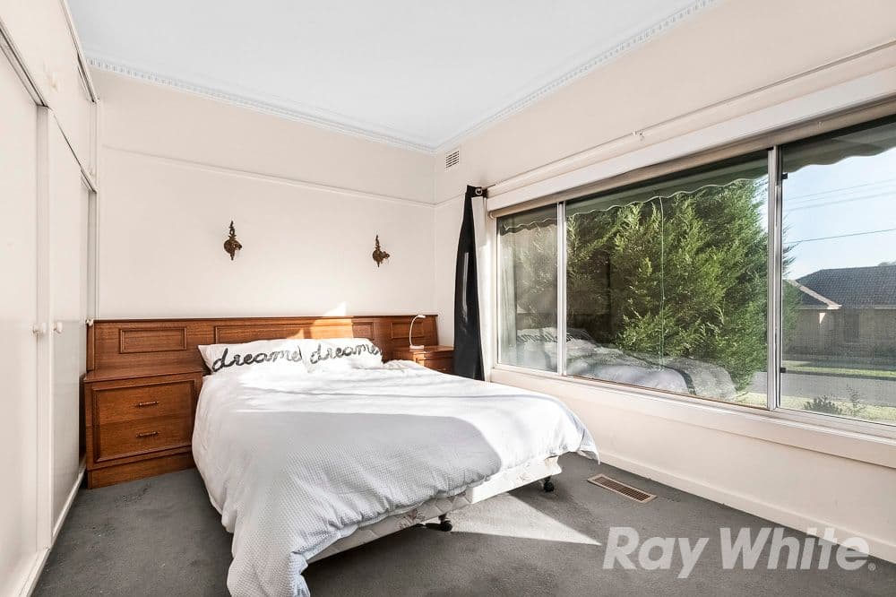 28 Edith Street, Glen Waverley VIC 3150, Glen Waverley - Thumbnail 3
