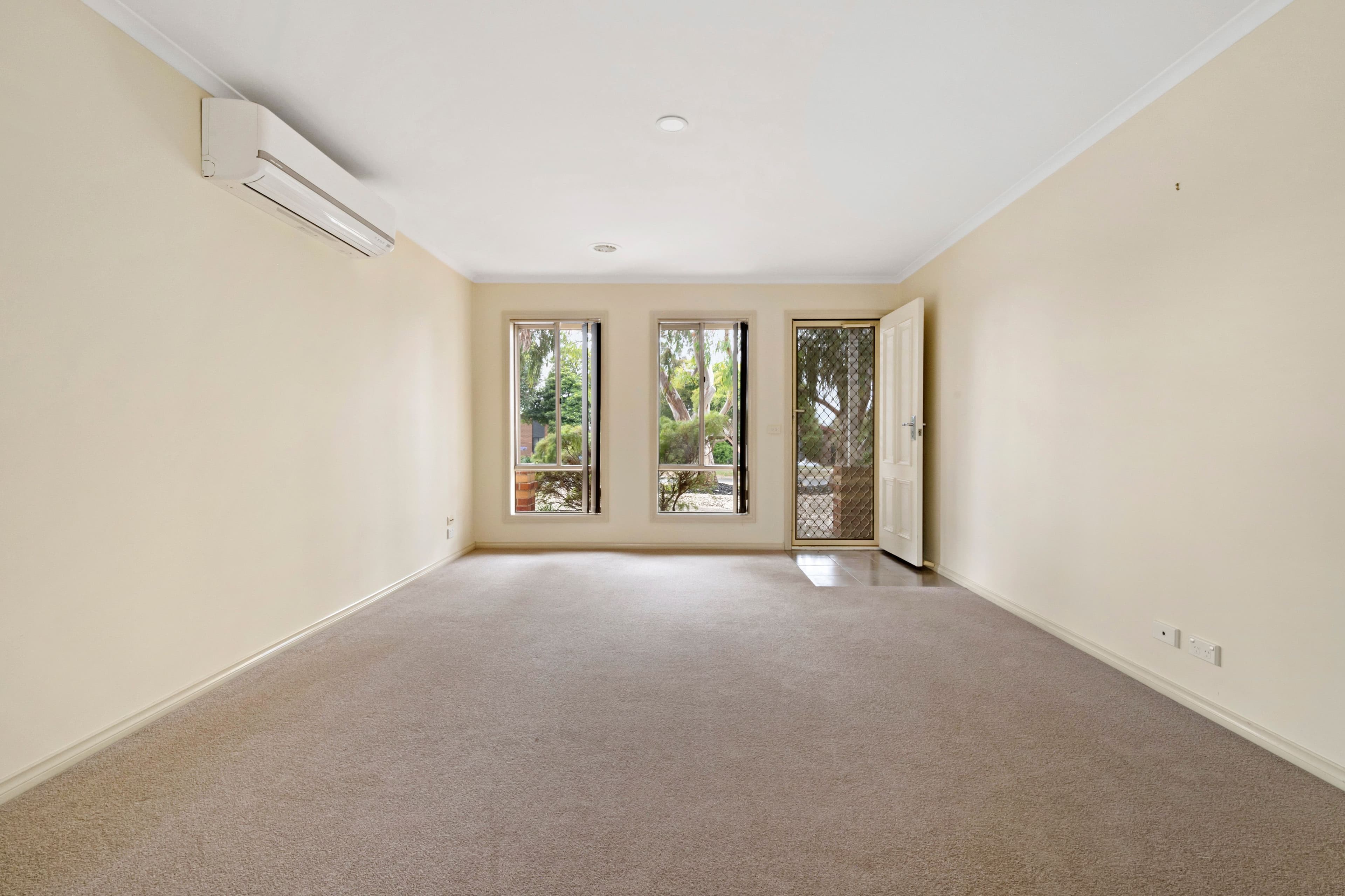 141 Raglan Street, Wallan VIC 3756, Wallan - Thumbnail 3