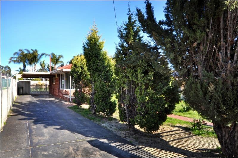 37 Swincer Way, KOONDOOLA WA 6064, Koondoola - Thumbnail 2