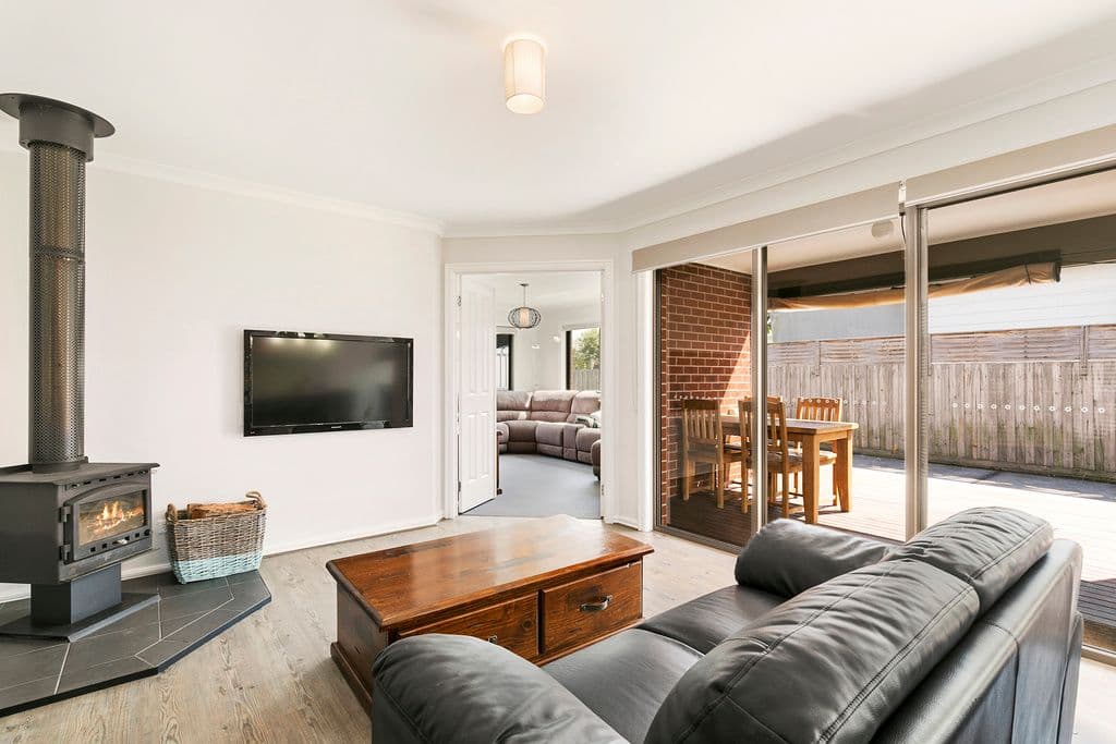 6 Sunderland Bay Road, Sunderland Bay VIC 3922, Sunderland Bay - Thumbnail 3