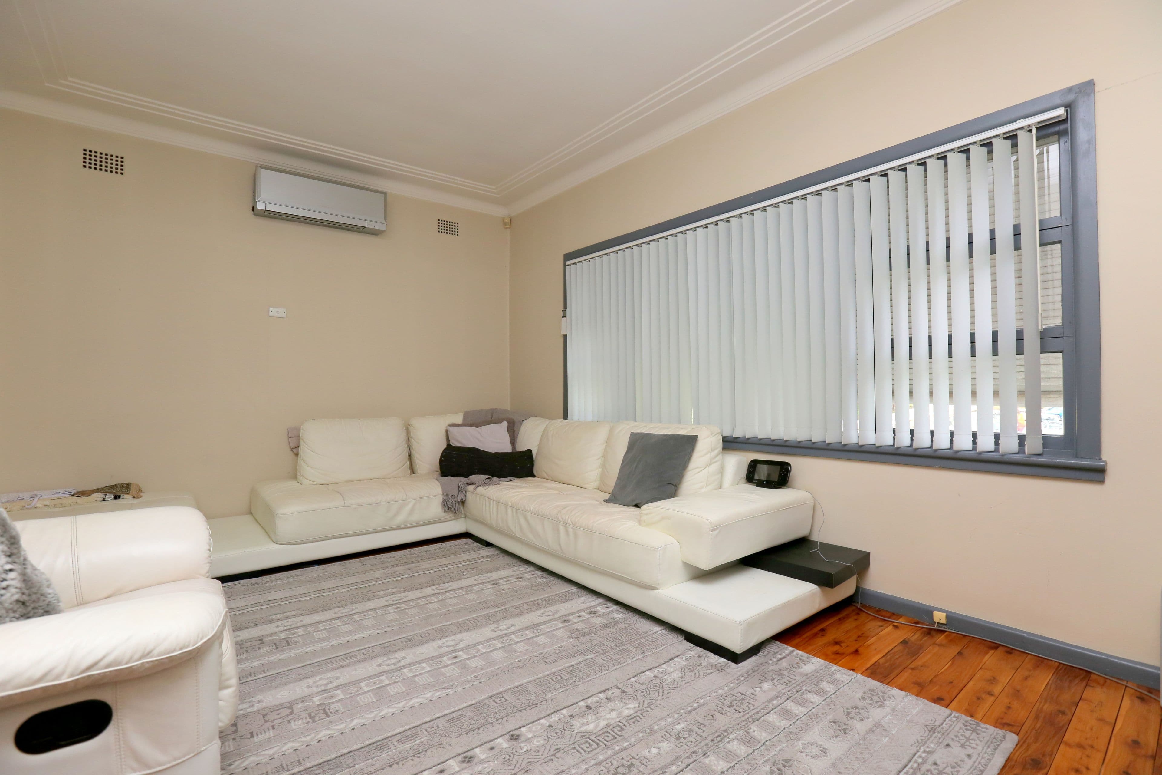 12 Dooley Avenue, Bass Hill - Thumbnail 2