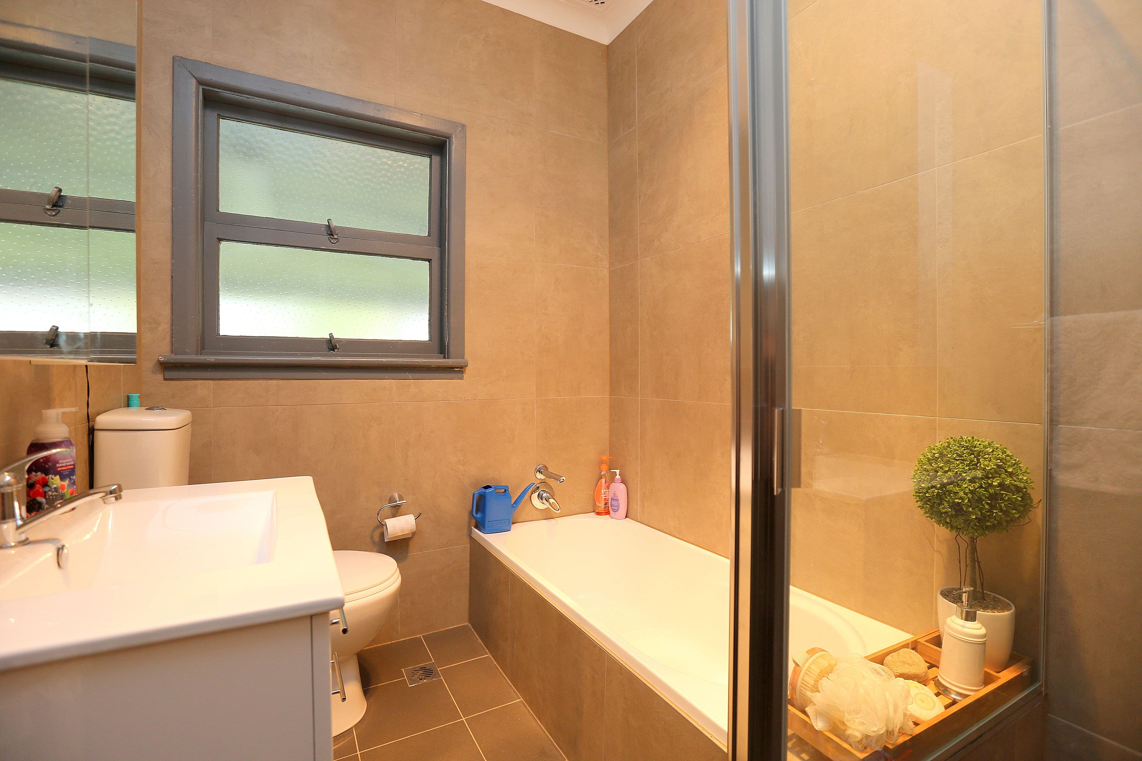 12 Dooley Avenue, Bass Hill - Thumbnail 6