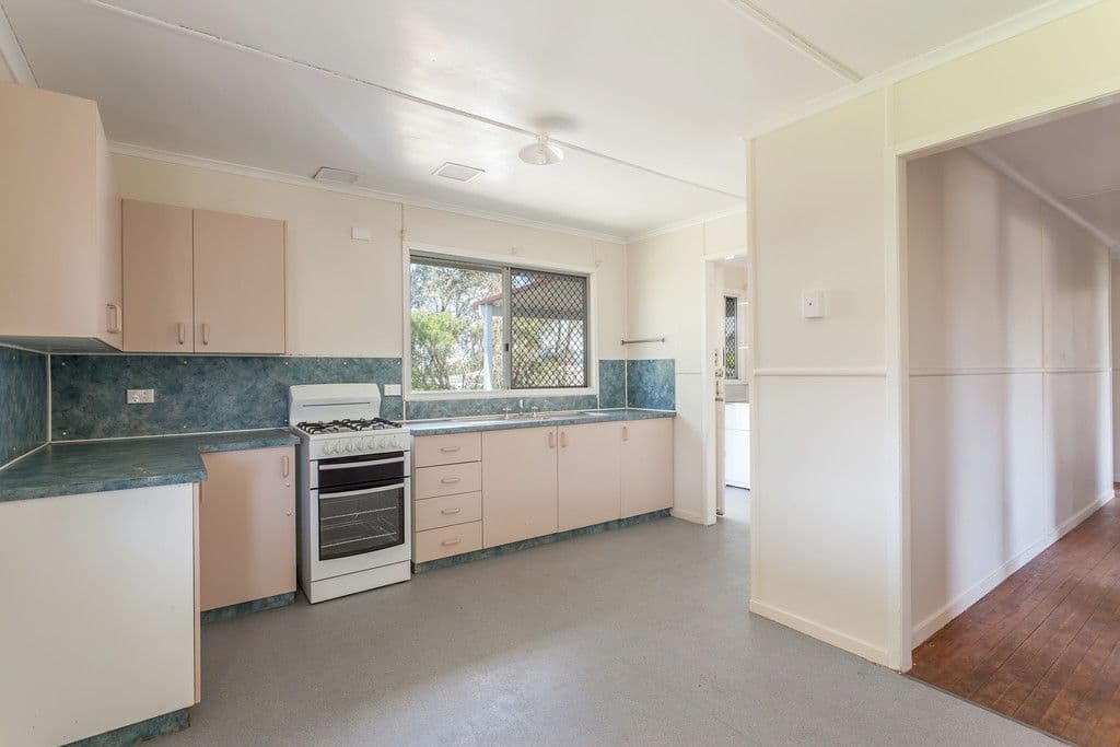 14 McMahon Crescent, Newtown QLD 4350, Newtown - Thumbnail 3