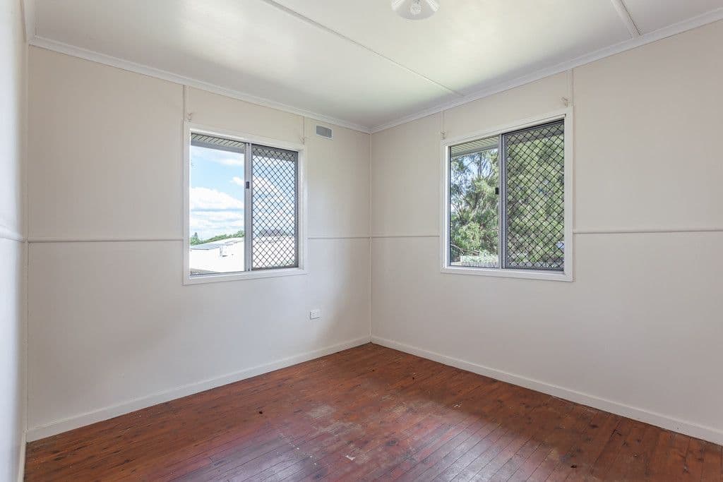 14 McMahon Crescent, Newtown QLD 4350, Newtown - Thumbnail 5