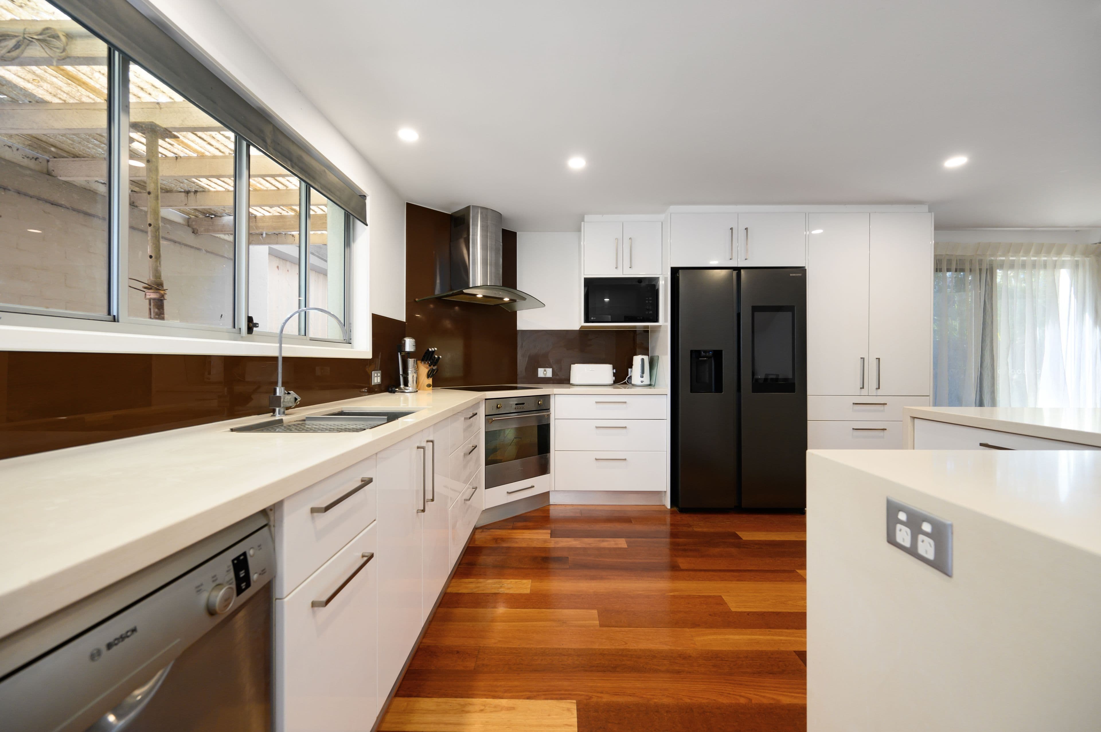 42 Markham Avenue, Runaway Bay QLD 4216, Runaway Bay - Thumbnail 5