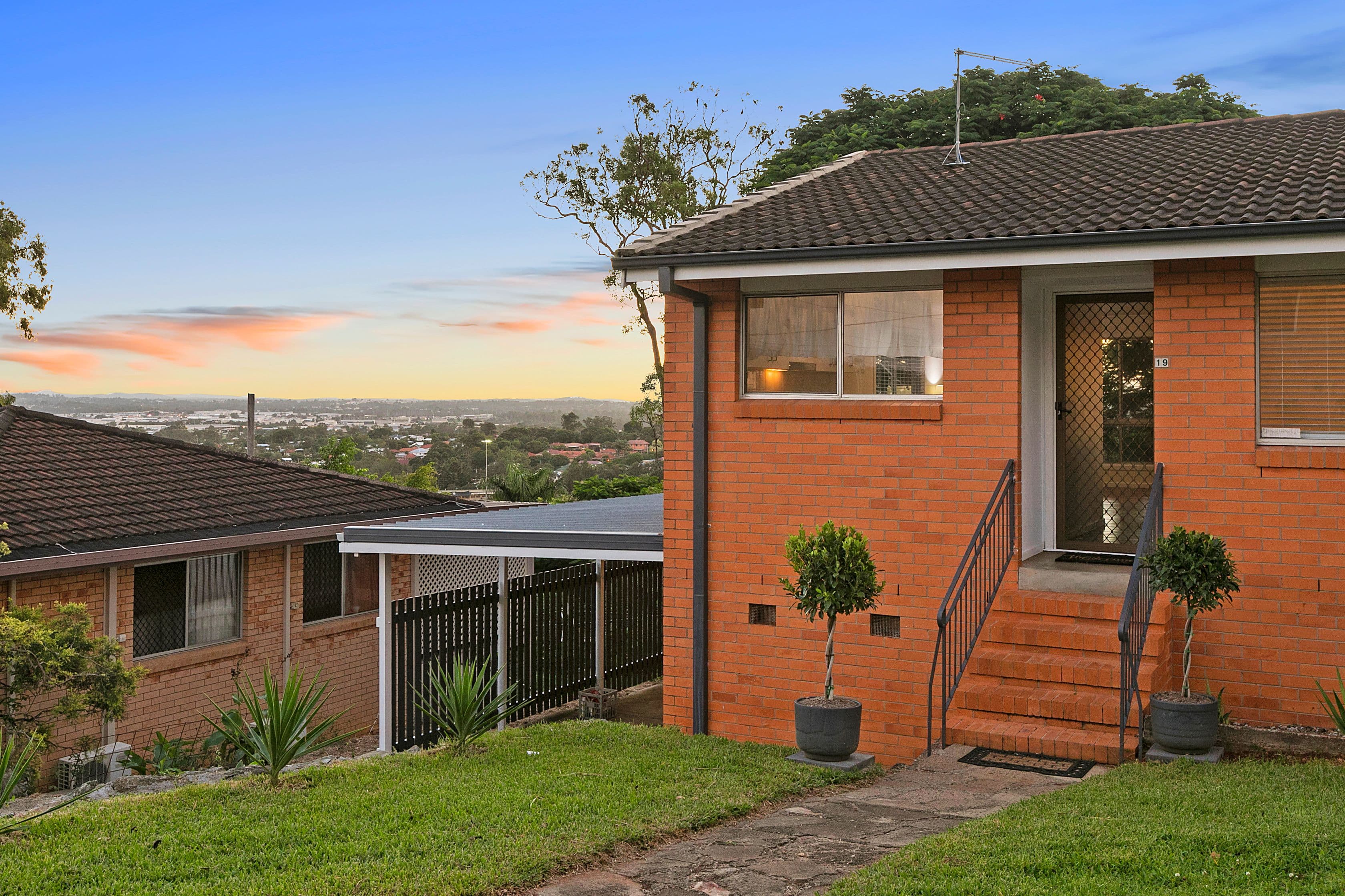 19 Vasey Street, Moorooka QLD 4105, Moorooka - Thumbnail 2