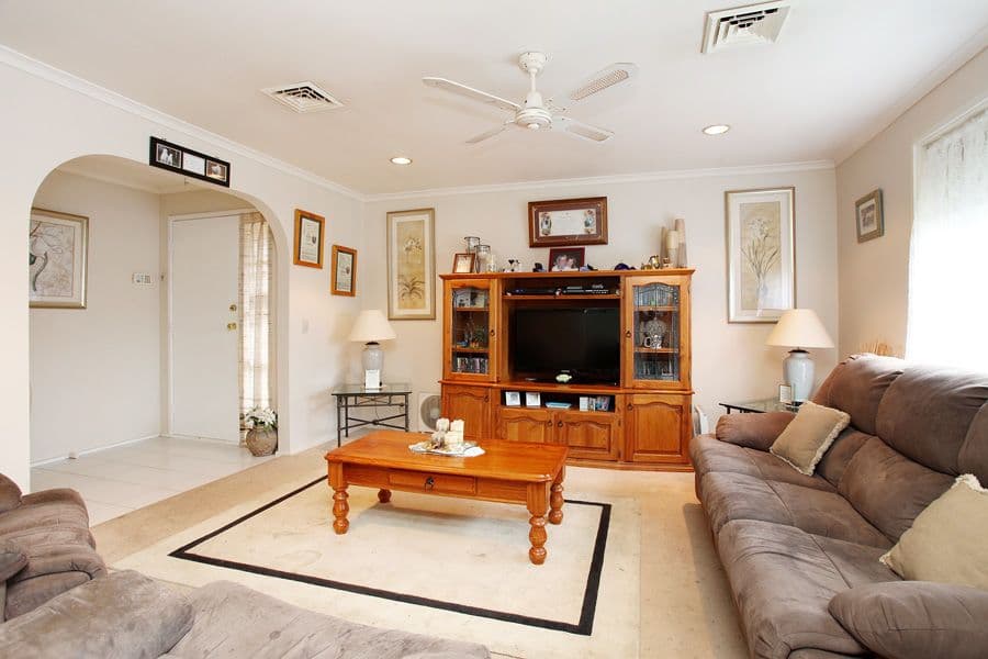 8 Sanderling Street, WERRIBEE VIC 3030, Werribee - Thumbnail 3