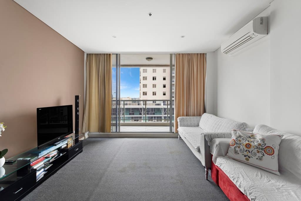 1205/6 Lachlan Street, Waterloo - Image 1