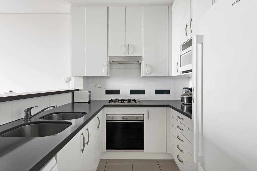 1205/6 Lachlan Street, Waterloo - Thumbnail 2