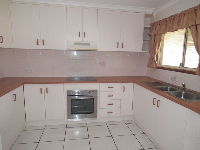 2 Greenway Court, Maryborough QLD 4650, Maryborough - Thumbnail 4