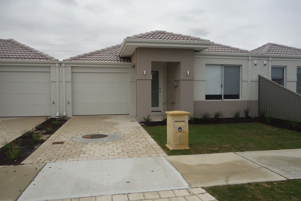 4 Cowes Street, Harrisdale WA 6112, Harrisdale - Image 1