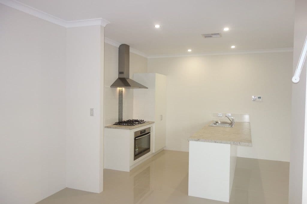 4 Cowes Street, Harrisdale WA 6112, Harrisdale - Thumbnail 2