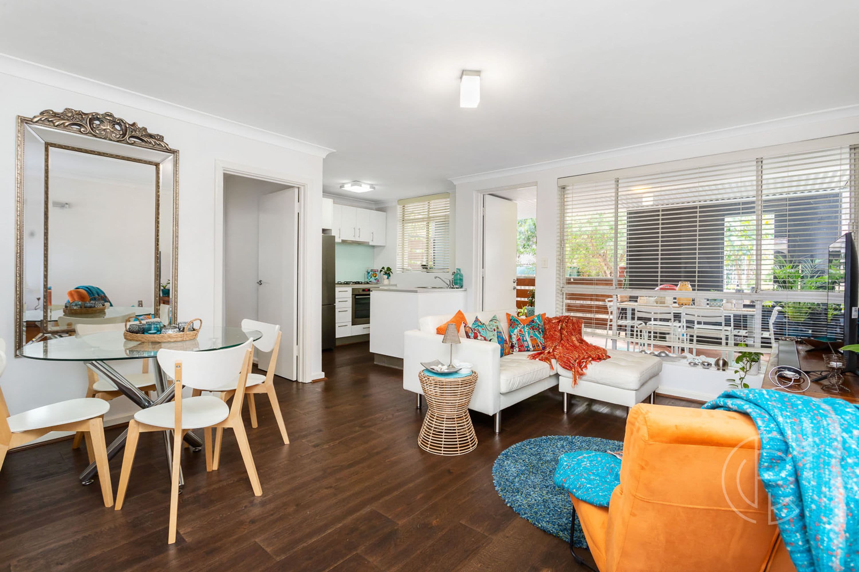 2/39 Kinsella Street, Joondanna - Thumbnail 4