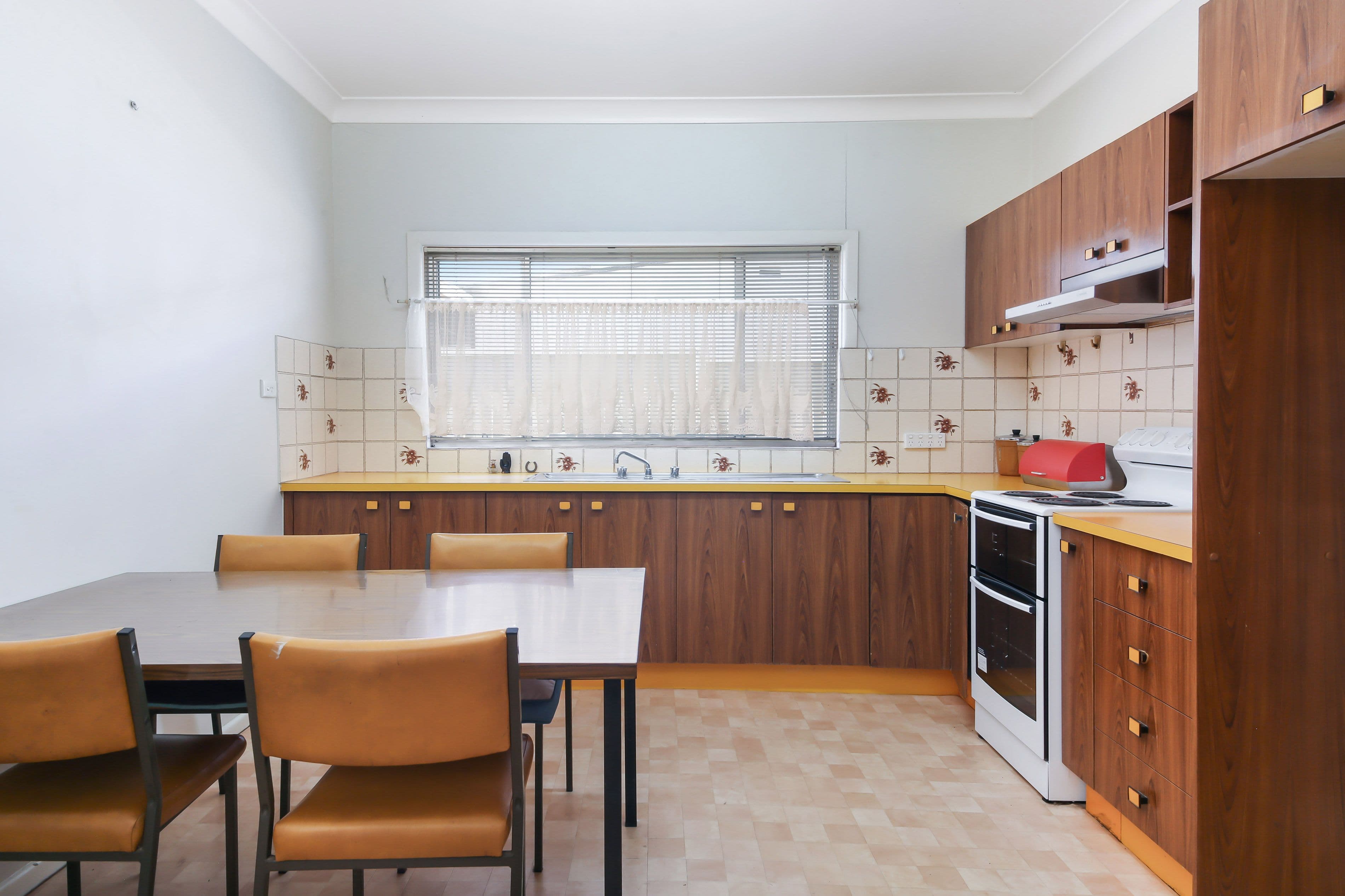 136 Northam Avenue, Bankstown - Thumbnail 2