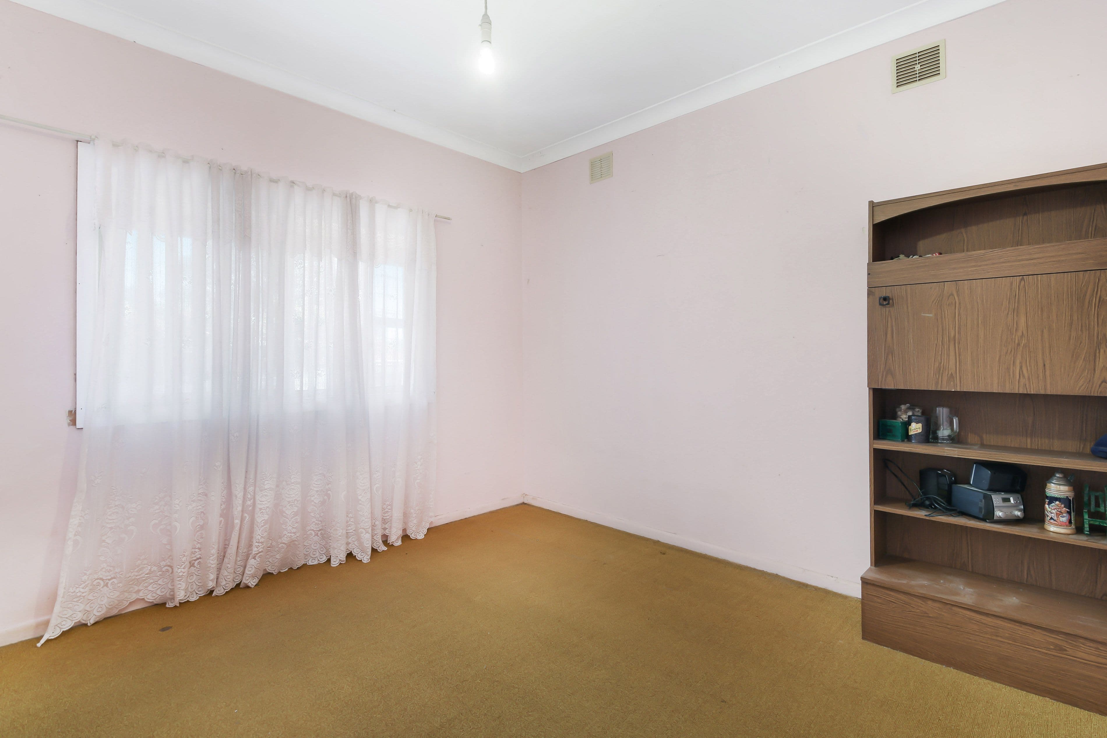 136 Northam Avenue, Bankstown - Thumbnail 4