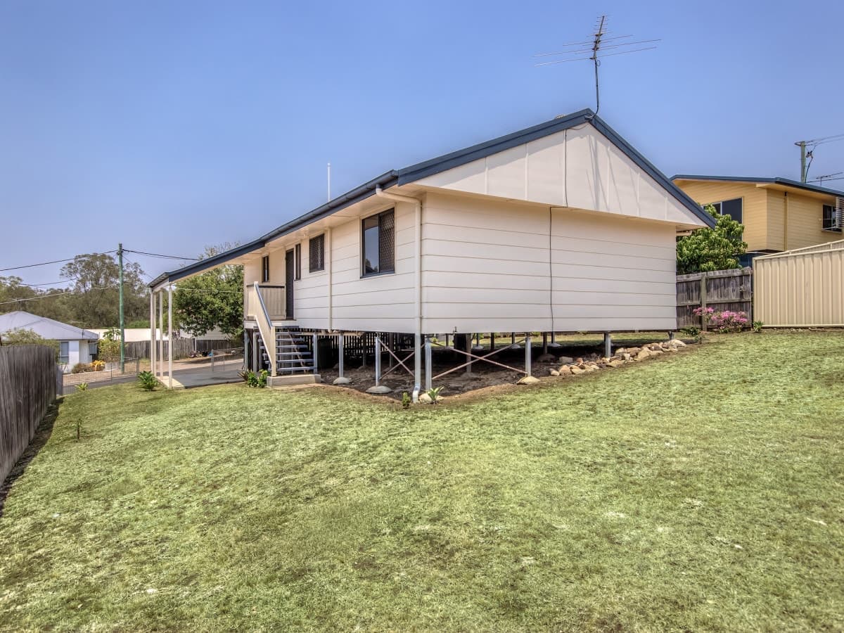 34 Skinner Crescent, Silkstone QLD 4304, Silkstone - Thumbnail 2