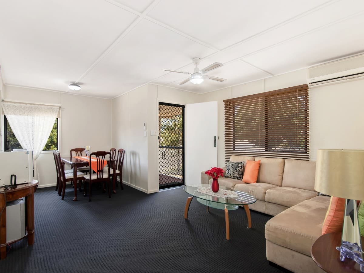 34 Skinner Crescent, Silkstone QLD 4304, Silkstone - Thumbnail 4