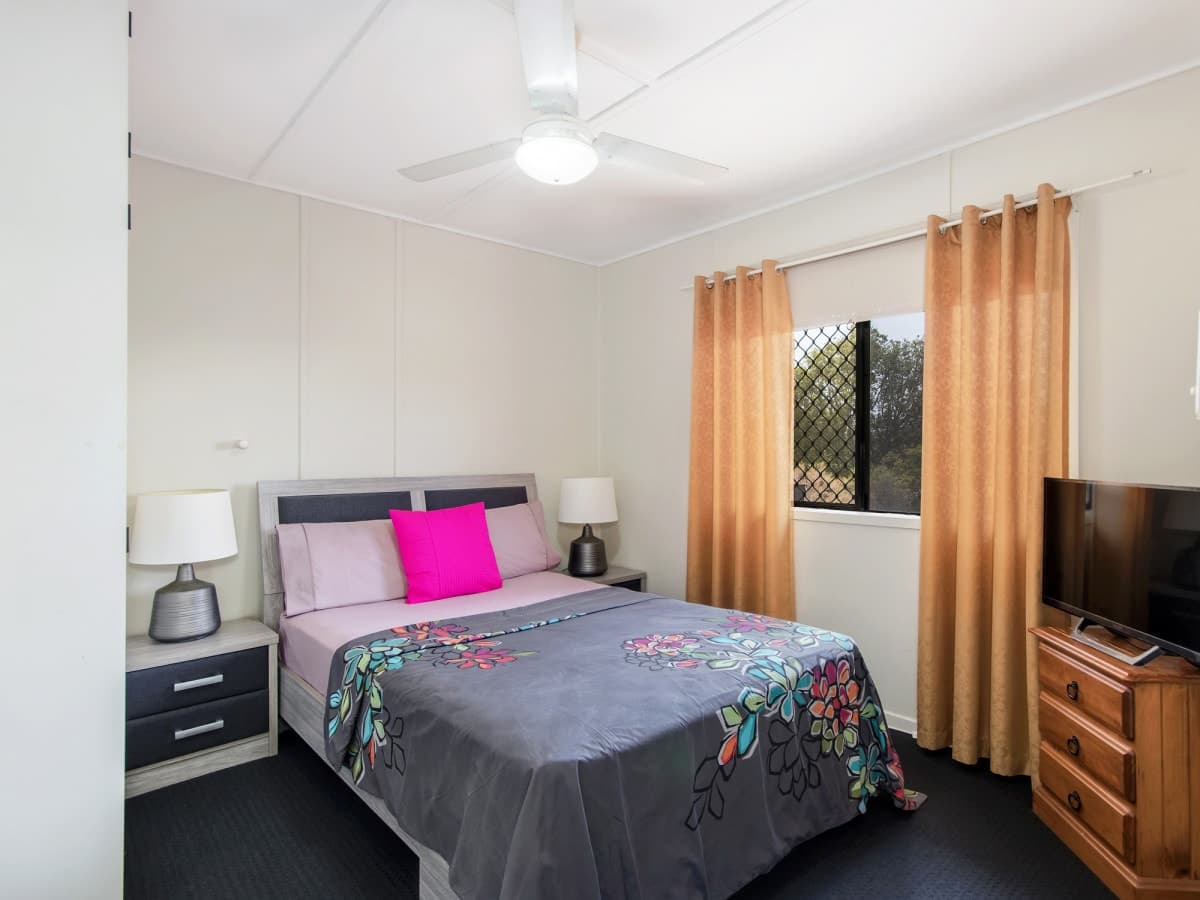 34 Skinner Crescent, Silkstone QLD 4304, Silkstone - Thumbnail 8