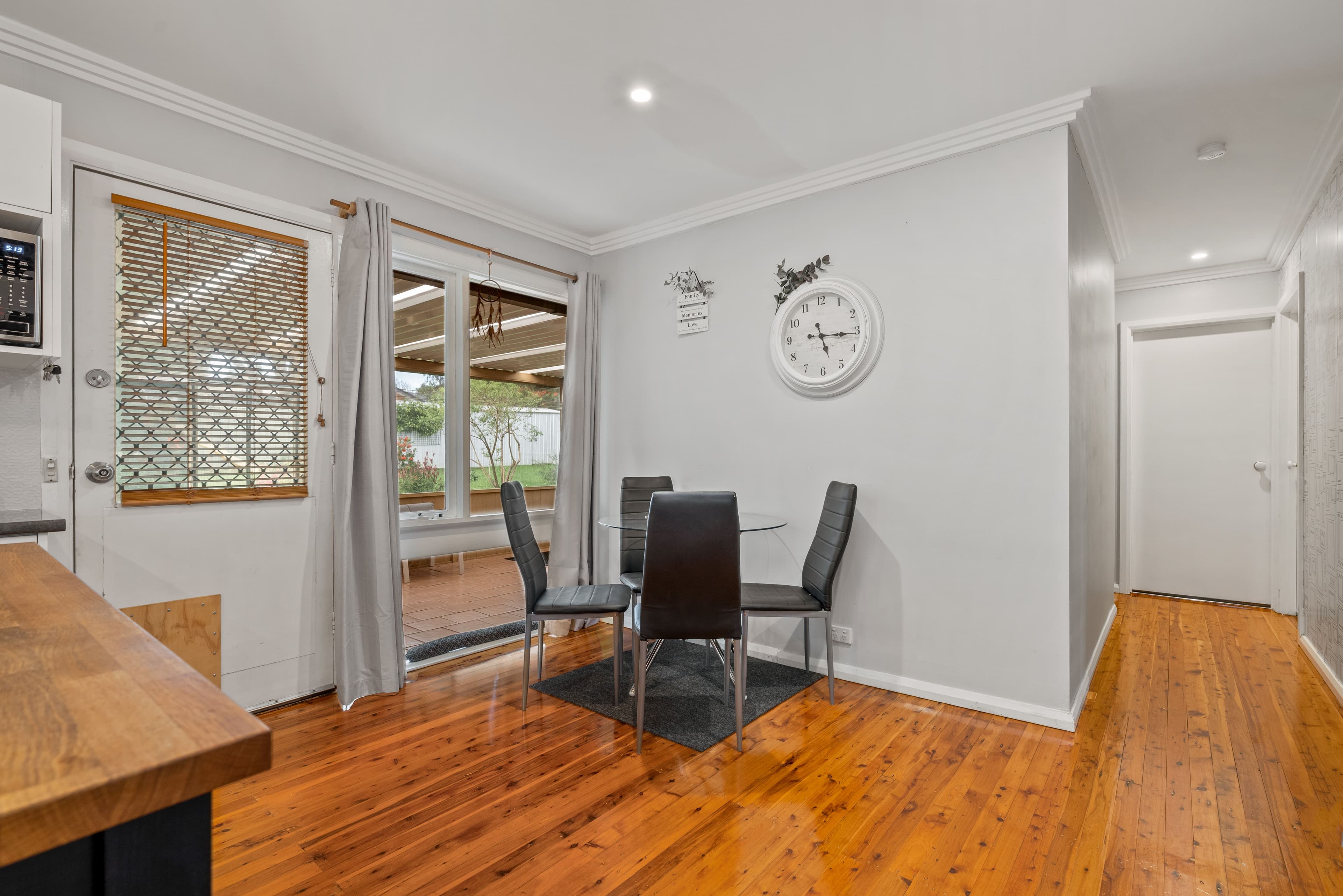 10 Tallowwood Crescent, Bradbury NSW 2560, Bradbury - Thumbnail 4