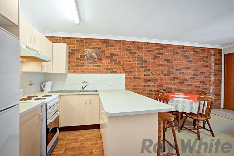 52 Waterbush Crescent, Woodberry - Thumbnail 3