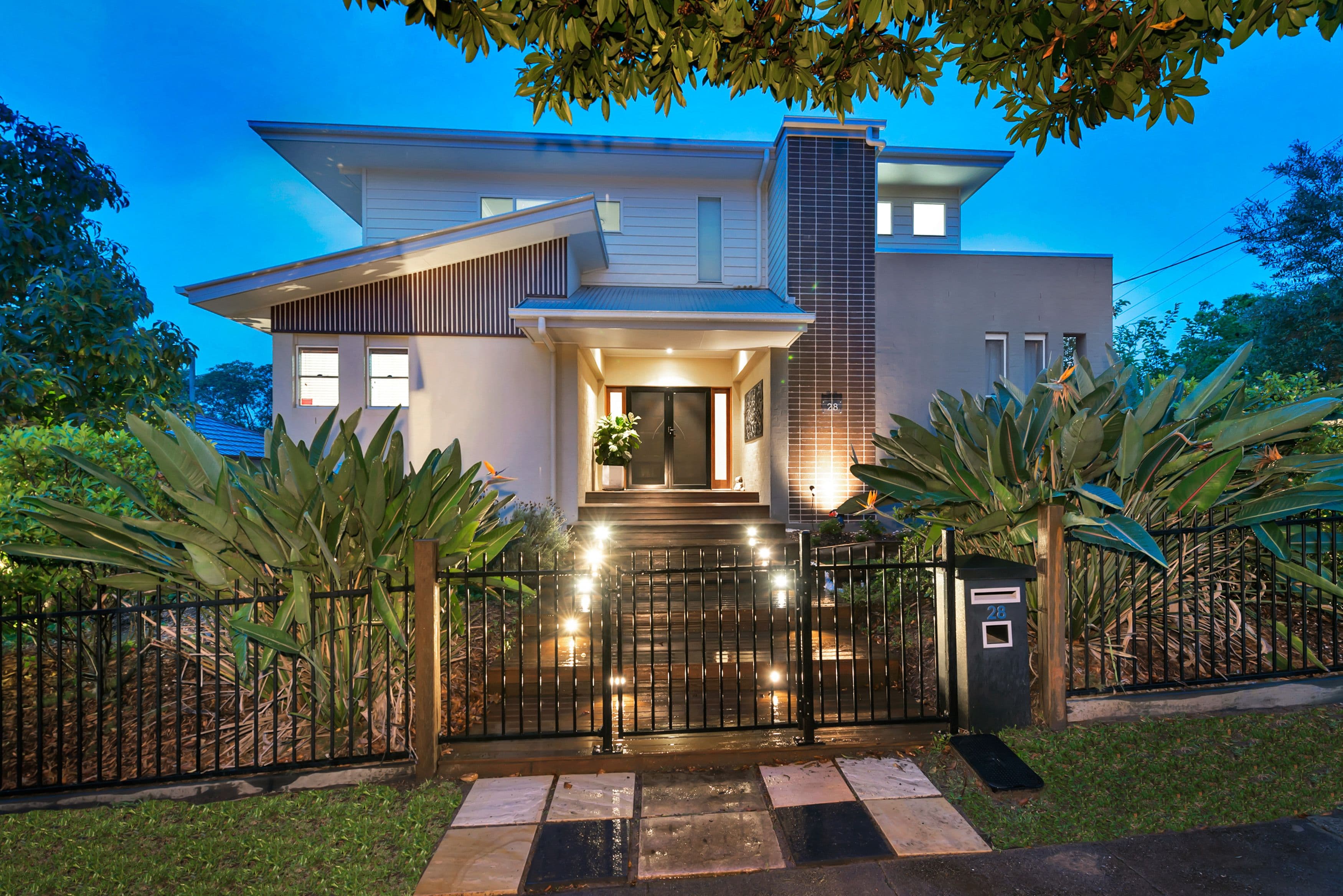 28 Deakin Street, Everton Park QLD 4053, Everton Park - Image 1