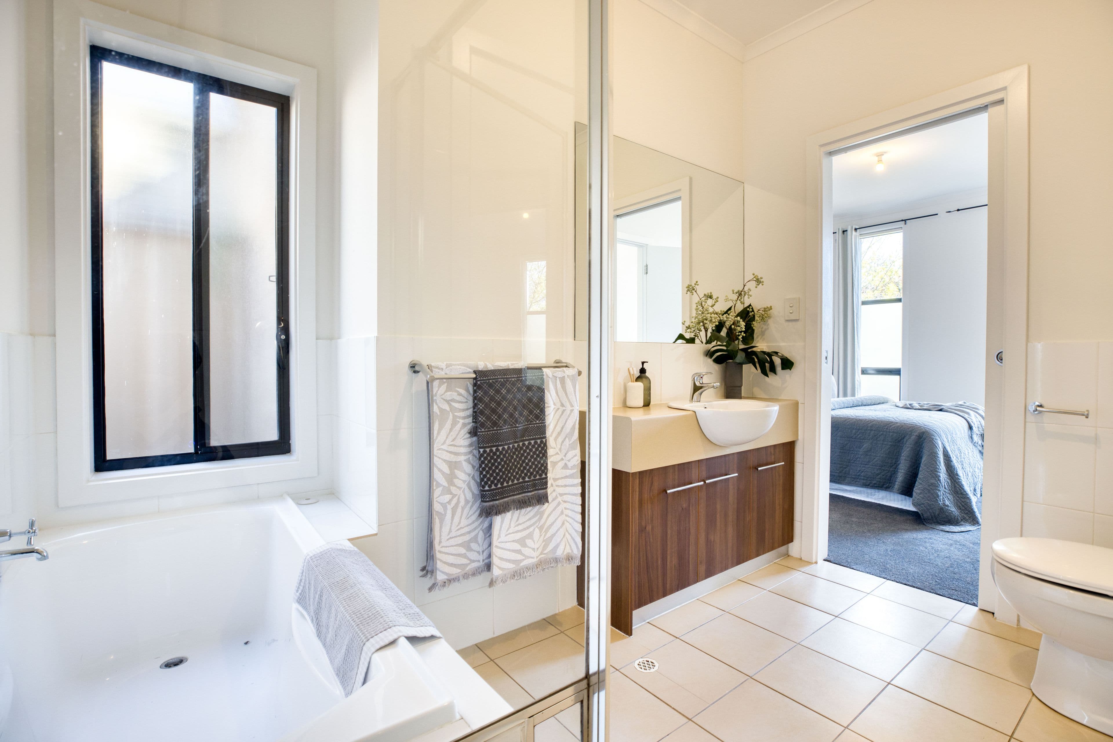 10 Ragless Avenue, Park Holme SA 5043, Park Holme - Thumbnail 6