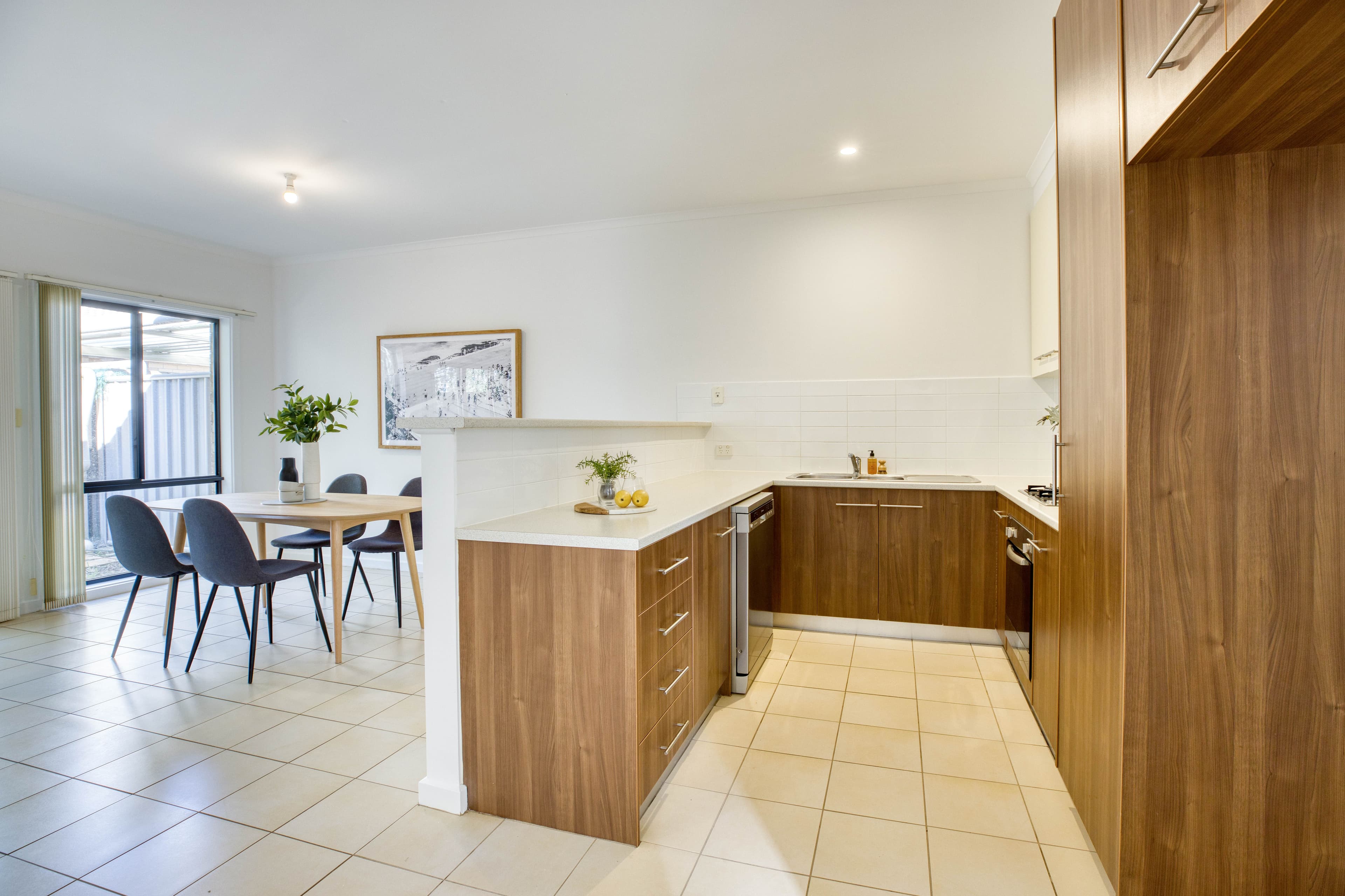 10 Ragless Avenue, Park Holme SA 5043, Park Holme - Thumbnail 7