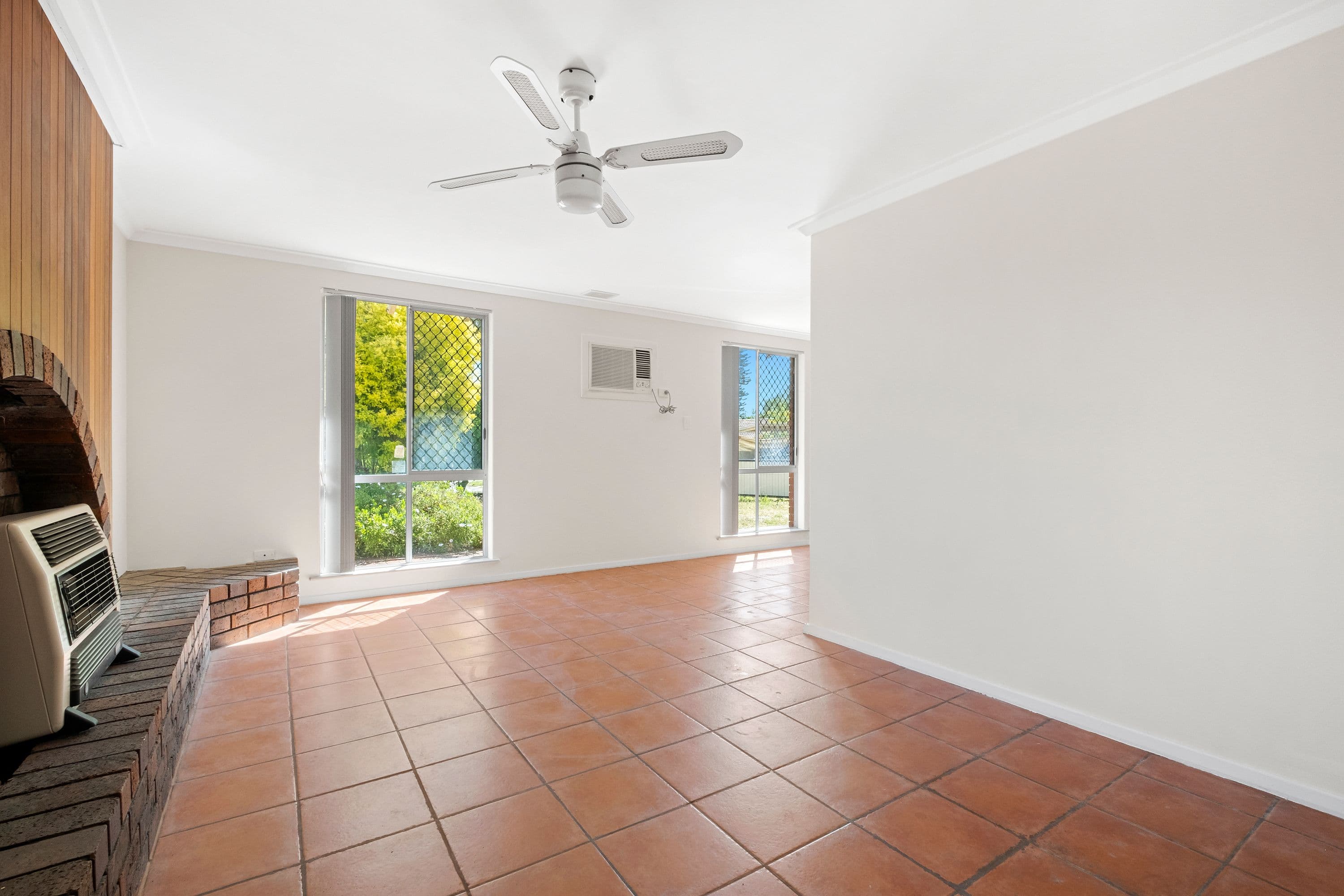 13 Nyran Place, Armadale WA 6112, Armadale - Thumbnail 7