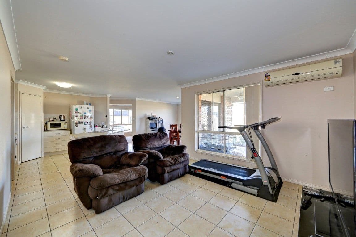 6 Hopton Place, BUNDABERG NORTH QLD 4670, Bundaberg North - Thumbnail 5