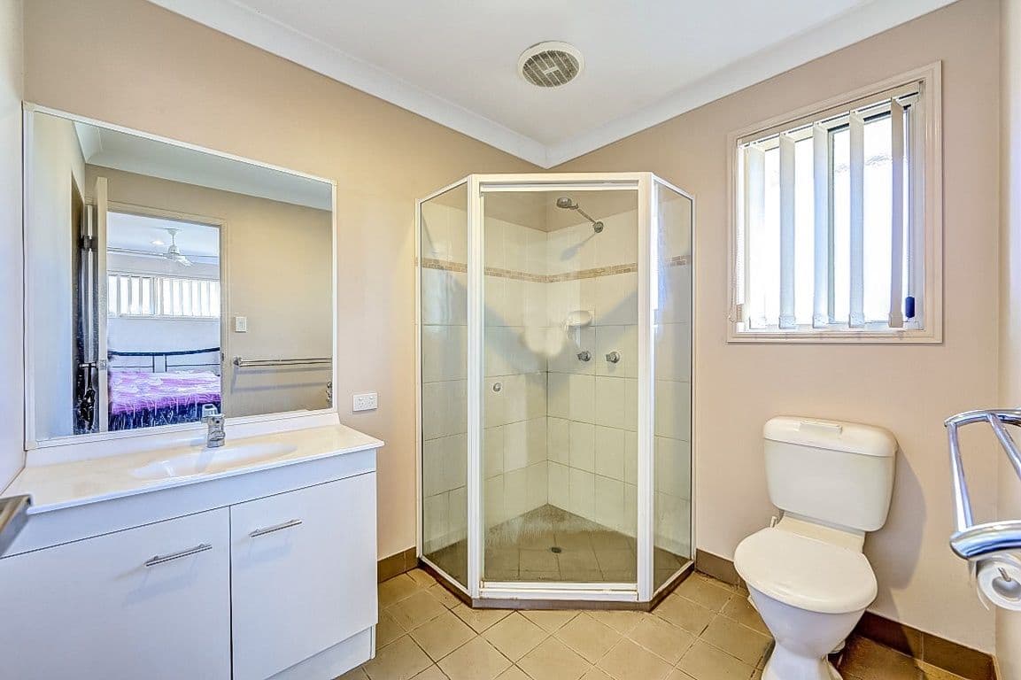 6 Hopton Place, BUNDABERG NORTH QLD 4670, Bundaberg North - Thumbnail 7
