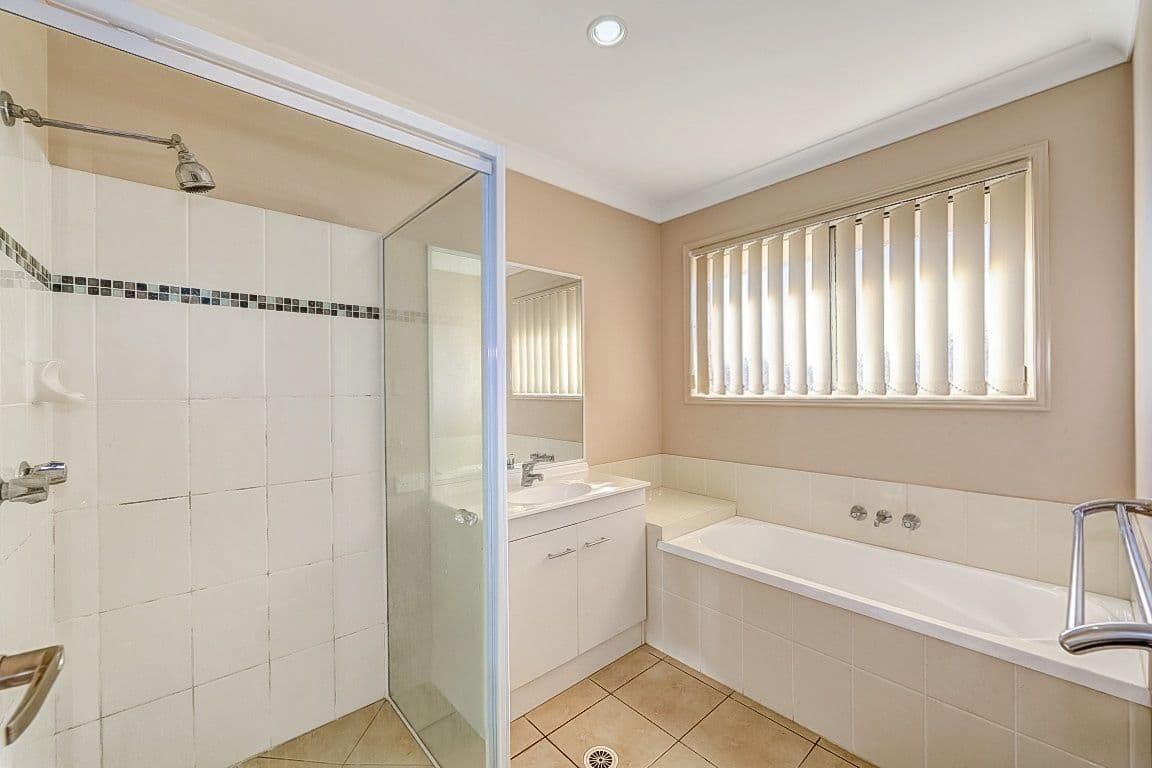 6 Hopton Place, BUNDABERG NORTH QLD 4670, Bundaberg North - Thumbnail 8
