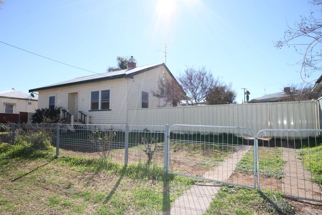 72 Johnston Street, TAMWORTH NSW 2340, North Tamworth - Image 1