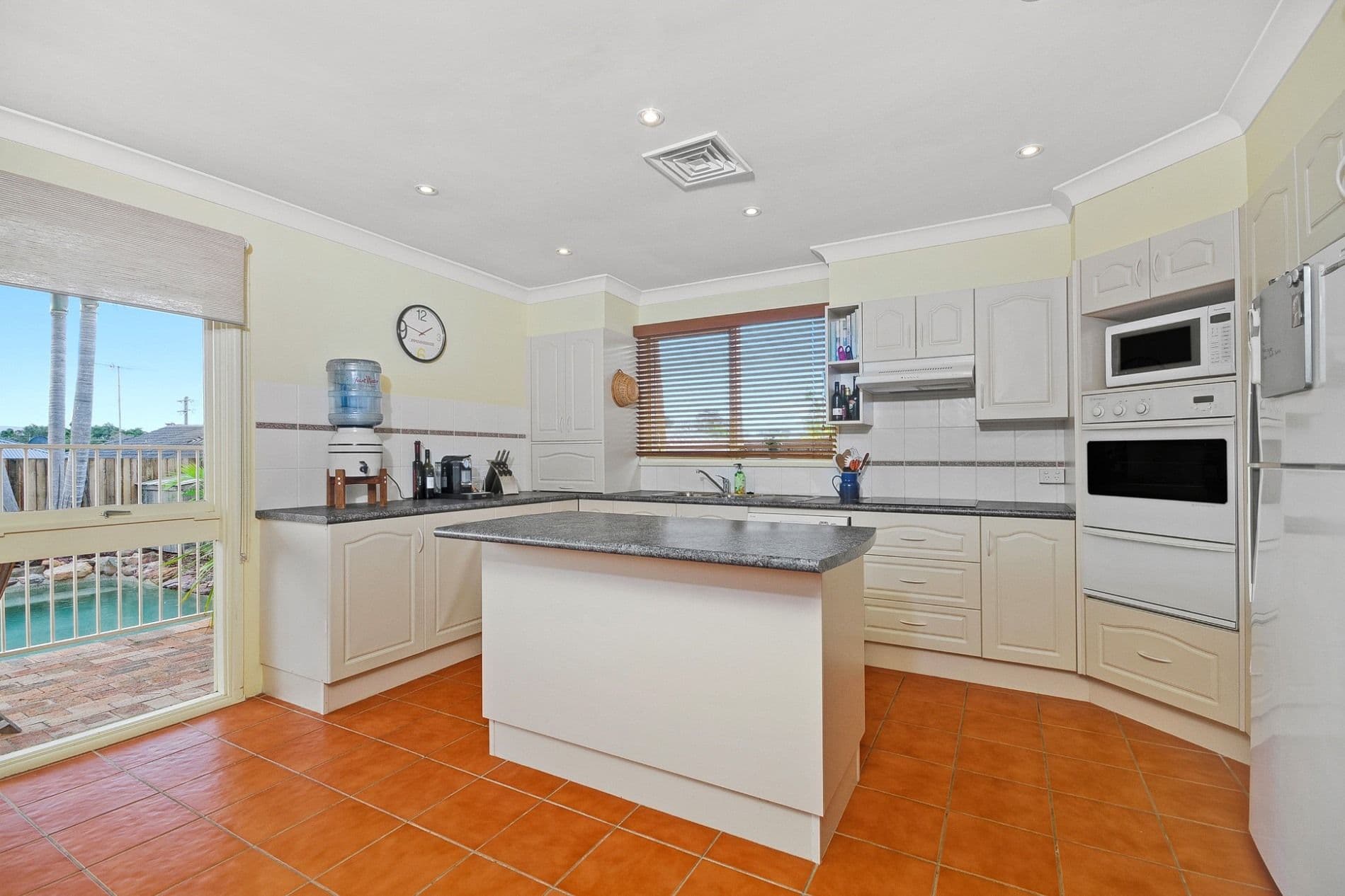 14 Doris Avenue, WOONONA NSW 2517, Woonona - Thumbnail 6
