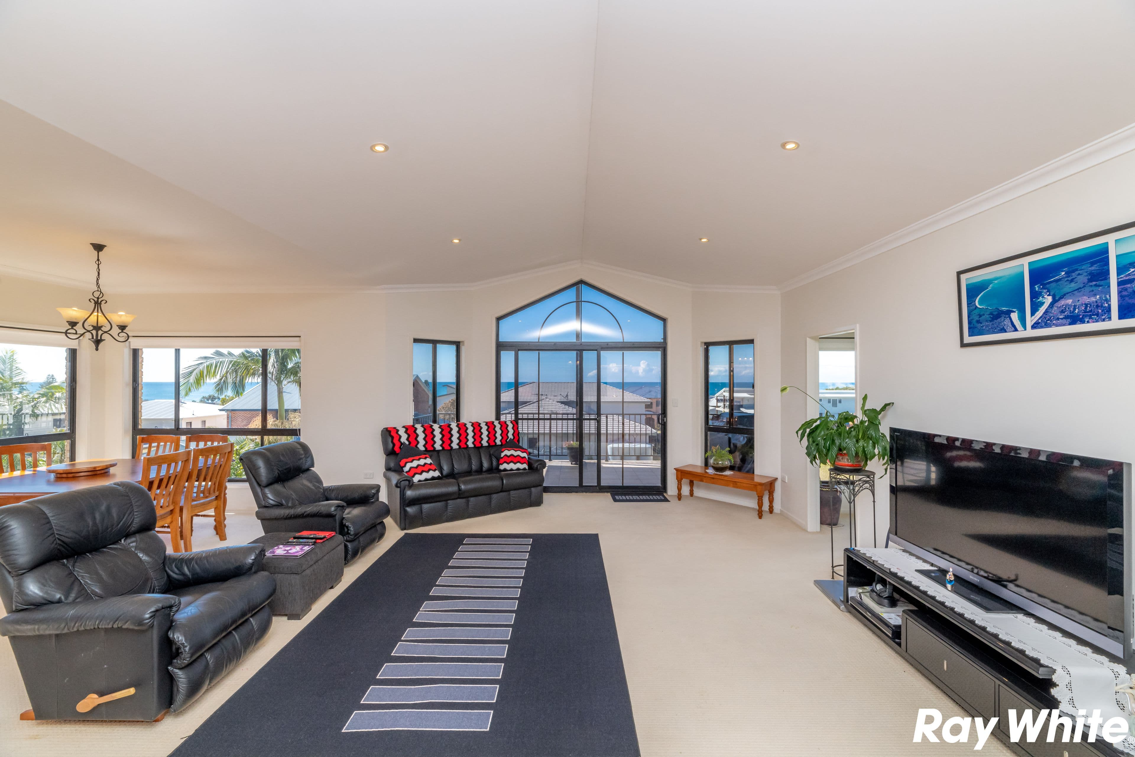 53 Sapphire Parade, Diamond Beach NSW 2430, Diamond Beach - Thumbnail 2
