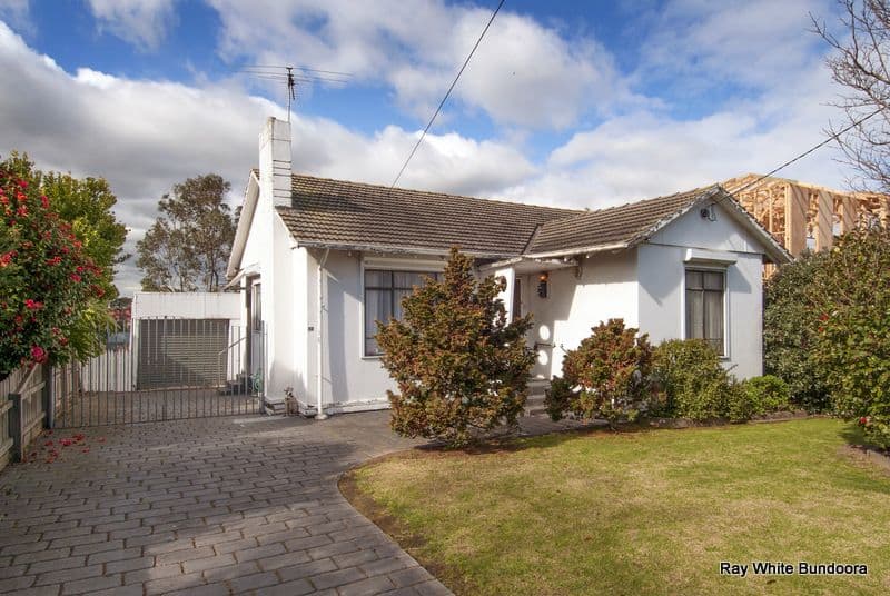 12 Walsh Avenue, THORNBURY VIC 3071, Thornbury - Thumbnail 2